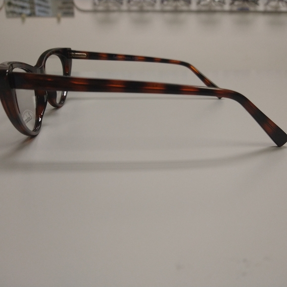 Tortoise shell Glasses - Picture 4 of 7